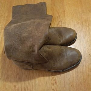 Roots Tall Tribal Womens Boot Size 8.5 Tan Leather